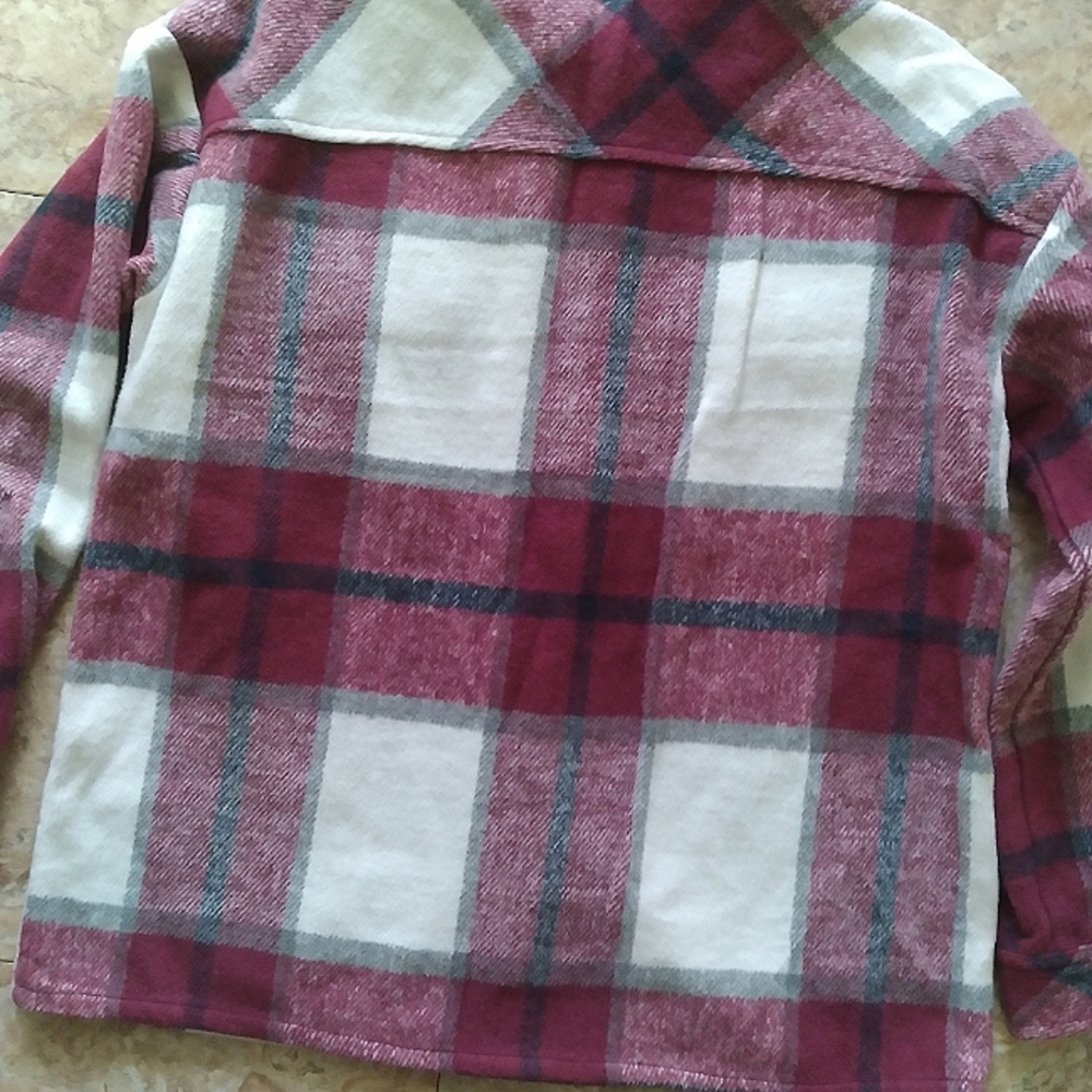 entro The Cozy Shacket, size Small - Picture 5 of 9
